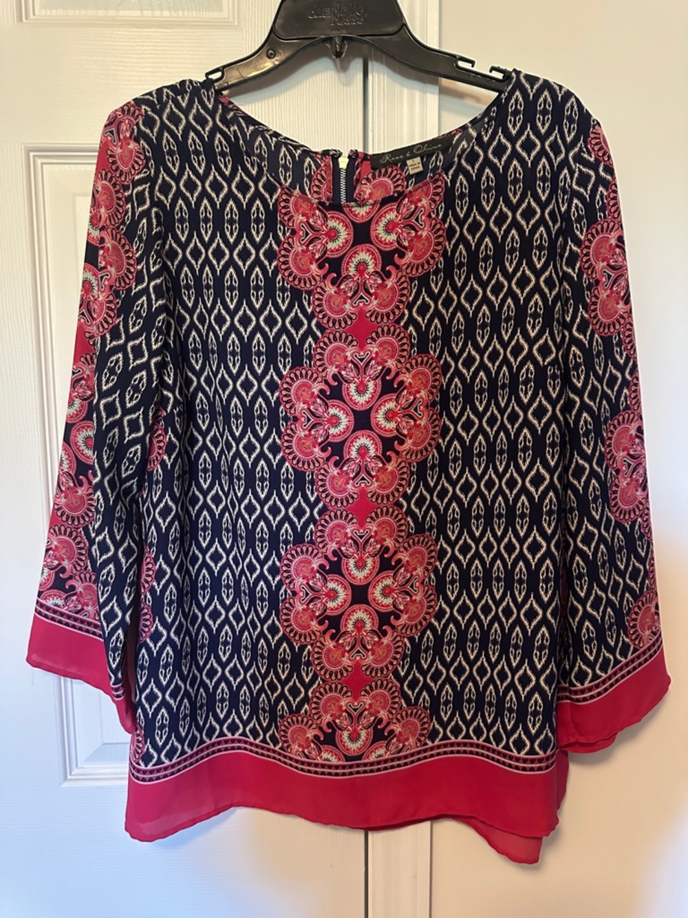 Navy and Pink Patterned Women's Blouse - Unknown Brand NWOT
